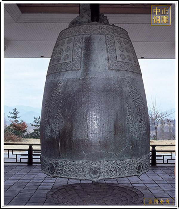 銅鐘是王權(quán)的象征(圖1) 1-210G5102Z0b4.jpg