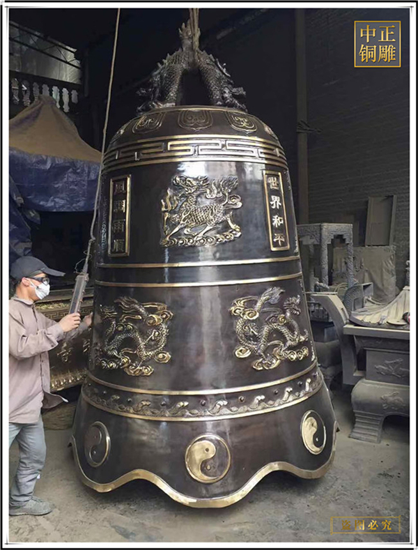 銅鐘是古代王權(quán)的象征(圖1) 1-210Z609394D26.jpg